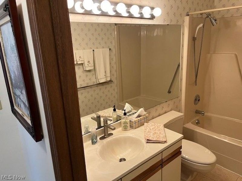 4581 Morgate Circle NW, Canton, OH 44708 Photo 18