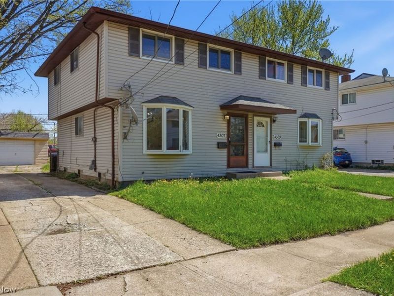 4307 W 152nd Street, Cleveland, OH 44135 Photo 2