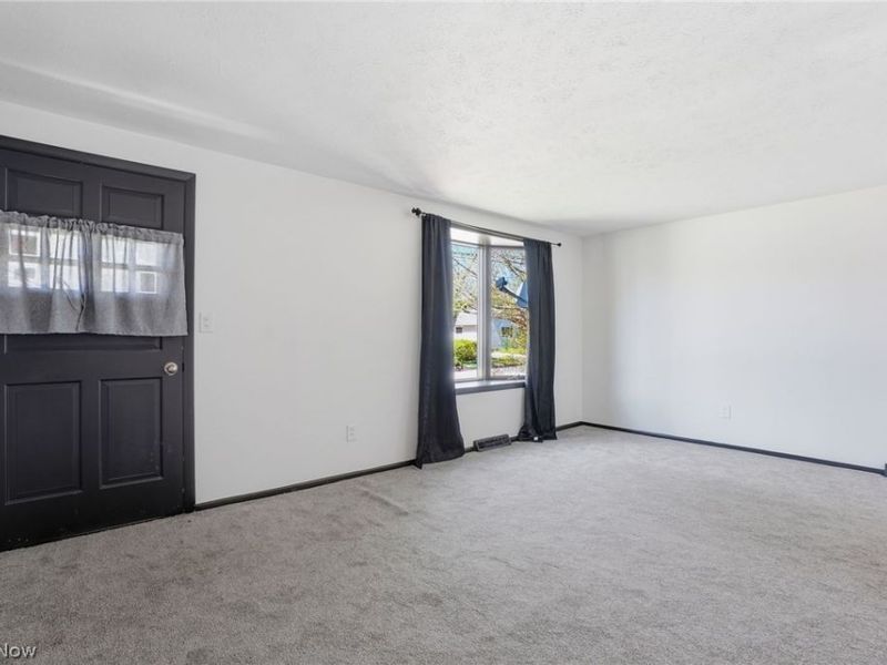 4307 W 152nd Street, Cleveland, OH 44135 Photo 3