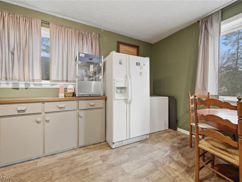 905 Mohawk Trail SW, Hartville, OH 44632 Photo 37