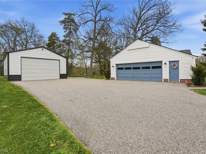 905 Mohawk Trail SW, Hartville, OH 44632 Photo 38