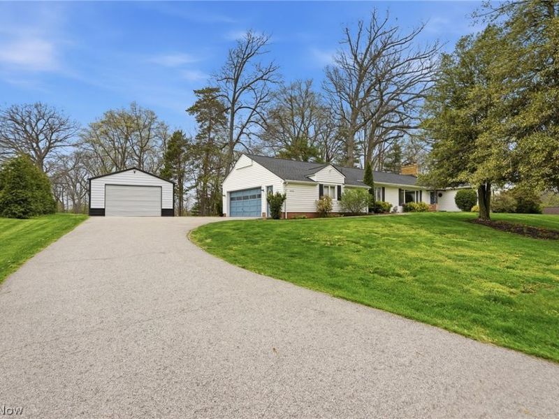 905 Mohawk Trail SW, Hartville, OH 44632 Photo 39