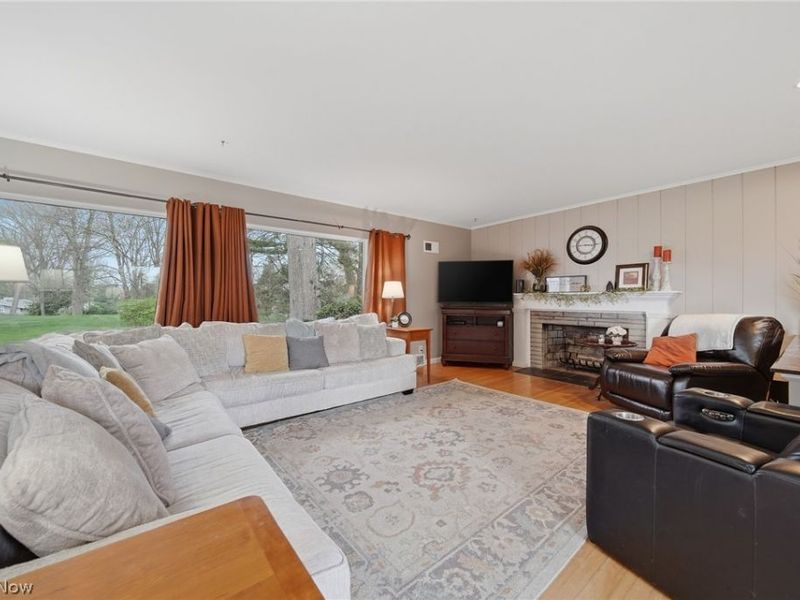 905 Mohawk Trail SW, Hartville, OH 44632 Photo 4