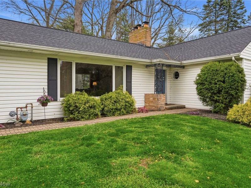 905 Mohawk Trail SW, Hartville, OH 44632 Photo 41