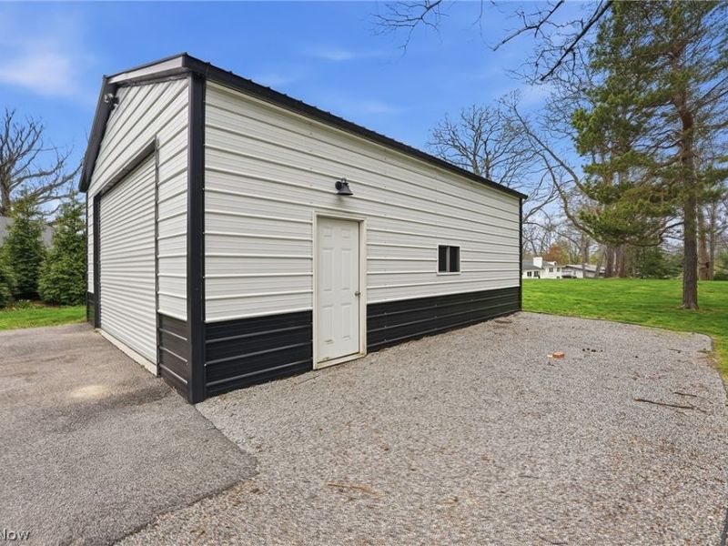 905 Mohawk Trail SW, Hartville, OH 44632 Photo 45