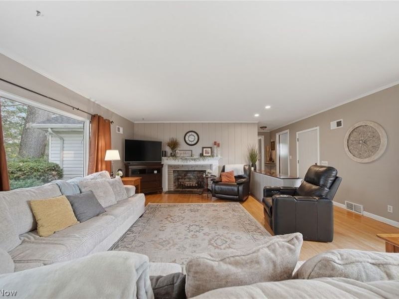 905 Mohawk Trail SW, Hartville, OH 44632 Photo 5