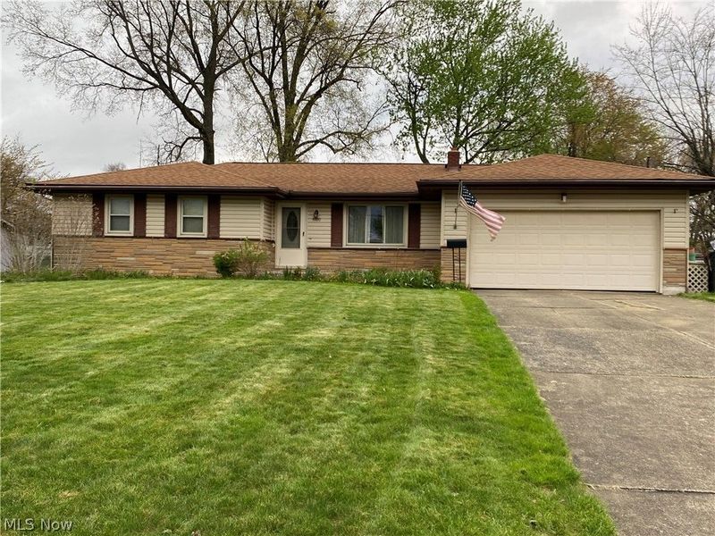4700 Woodridge Drive, Austintown, OH 44515 Photo 1