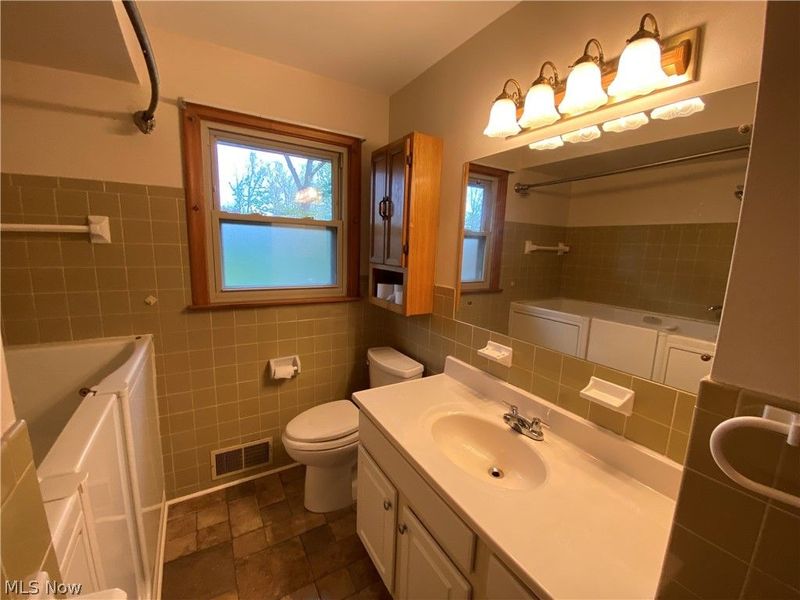 4700 Woodridge Drive, Austintown, OH 44515 Photo 12