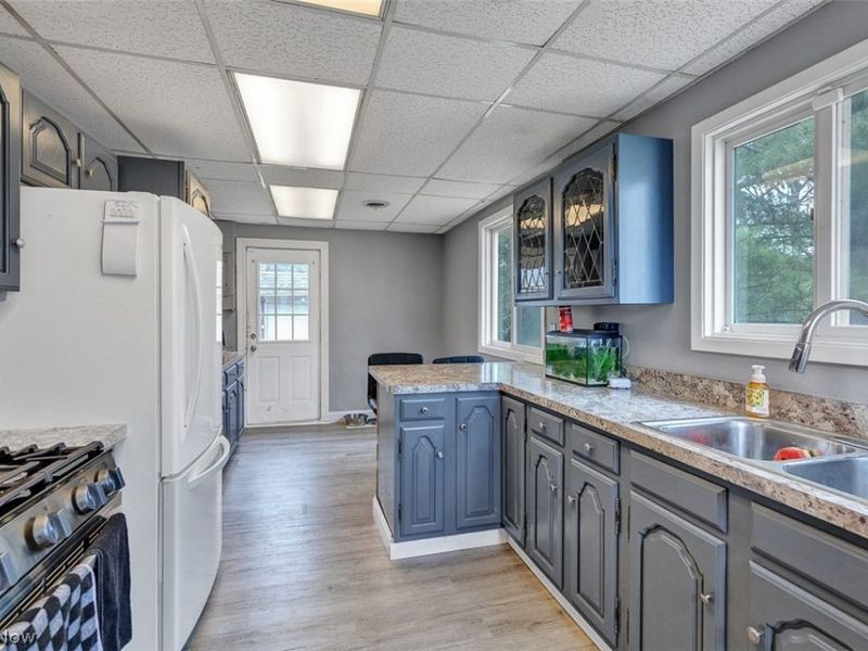 424 Woodstock Road, Eastlake, OH 44095 Photo 17