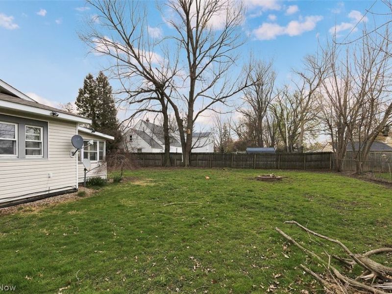 424 Woodstock Road, Eastlake, OH 44095 Photo 32