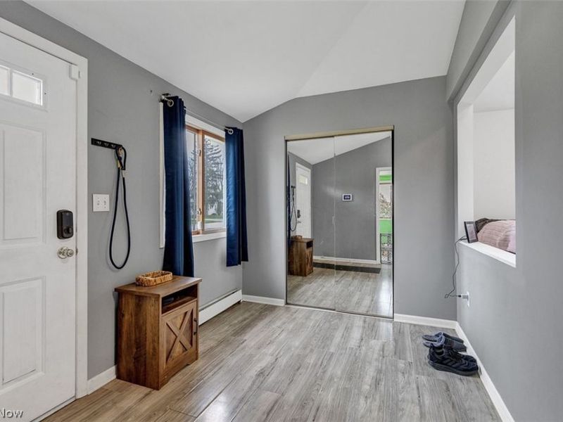 424 Woodstock Road, Eastlake, OH 44095 Photo 5