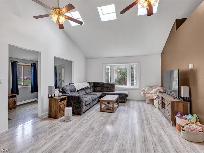 424 Woodstock Road, Eastlake, OH 44095 Photo 7