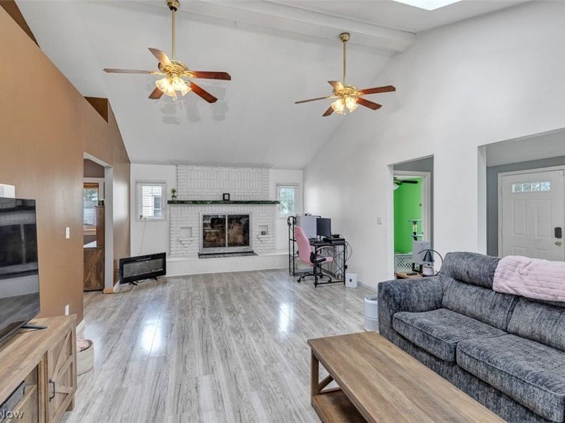 424 Woodstock Road, Eastlake, OH 44095 Photo 8