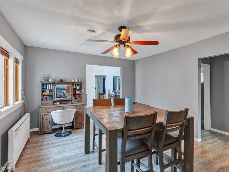 424 Woodstock Road, Eastlake, OH 44095 Photo 9