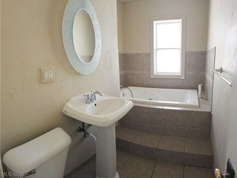 3738 W 137th Street, Cleveland, OH 44111 Photo 16