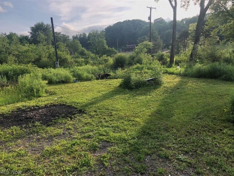 909 Lisbon Road , Salem, OH 44460 Photo 3