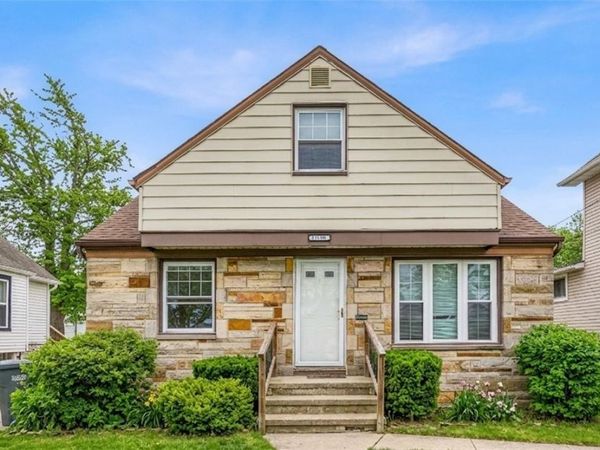 21980 Ivan Avenue , Euclid, OH 44123