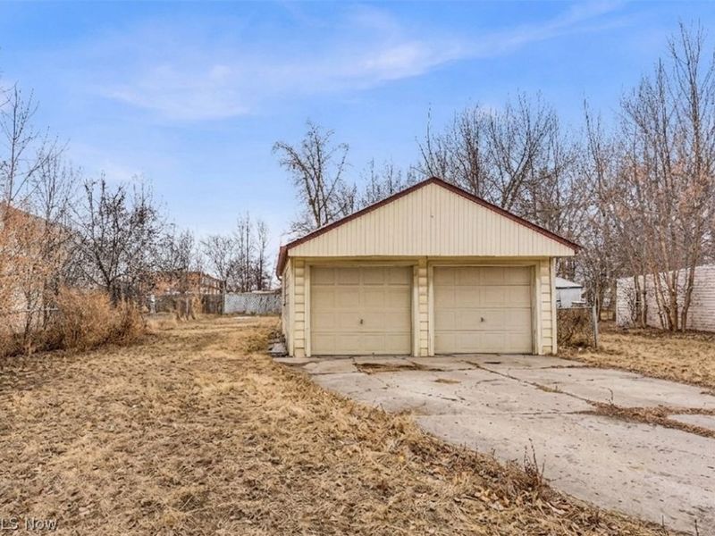 21980 Ivan Avenue, Euclid, OH 44123 Photo 28