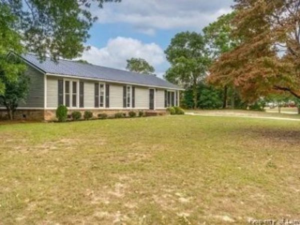 820 Algood Avenue, Hope Mills, NC 28348