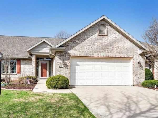 439 WOODFIELD DRIVE, Green Bay, WI 54313