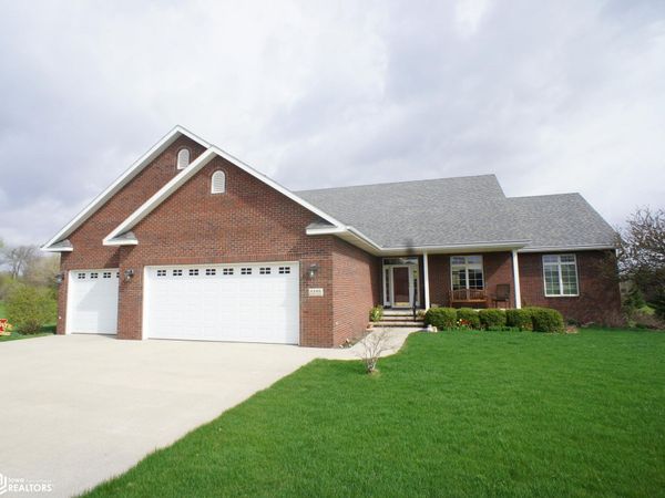 1105 Kamen Drive, Webster City, IA 50595