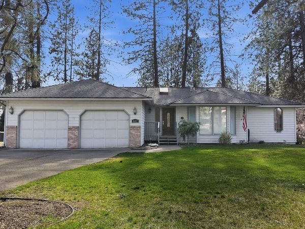 8607 N Kelly Ct, Spokane, WA 99208