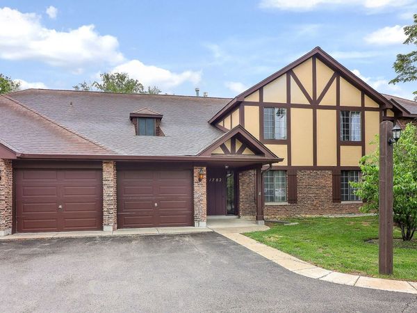 1782 Gloucester Court , Unit B, Wheaton, IL 60189