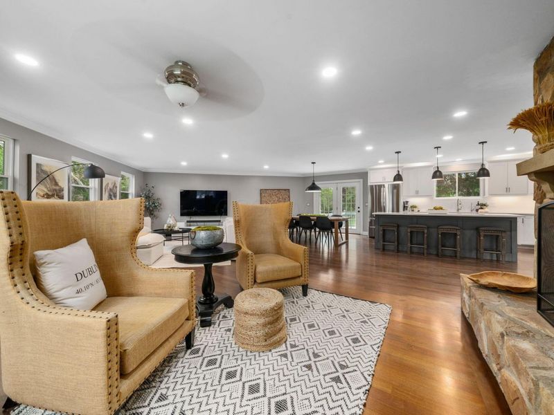 7402 Riverside Drive, Dublin, OH 43016 Photo 12