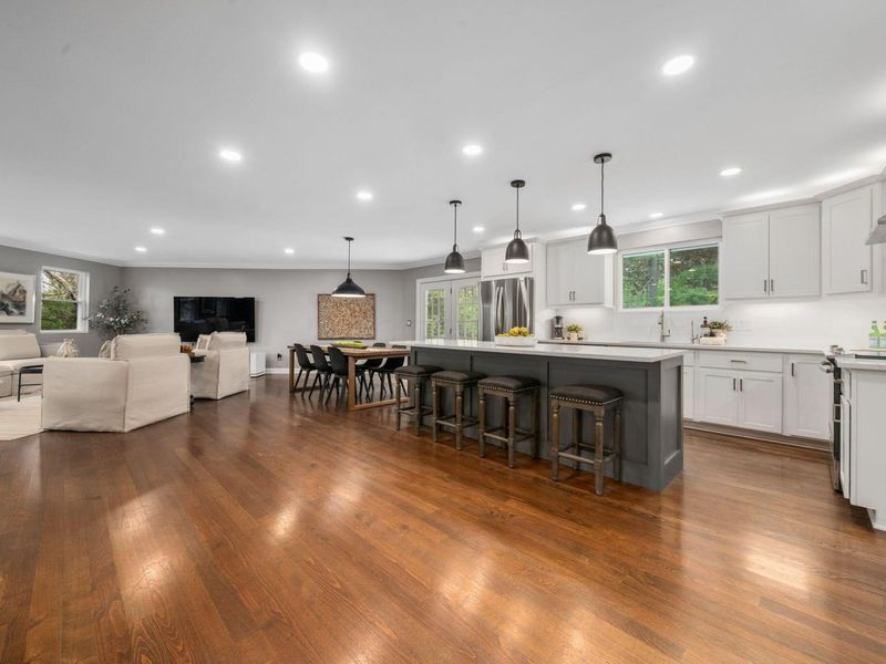 7402 Riverside Drive, Dublin, OH 43016 Photo 6