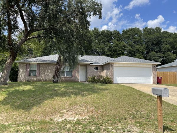 212 Lustan Drive, Crestview, FL 32536