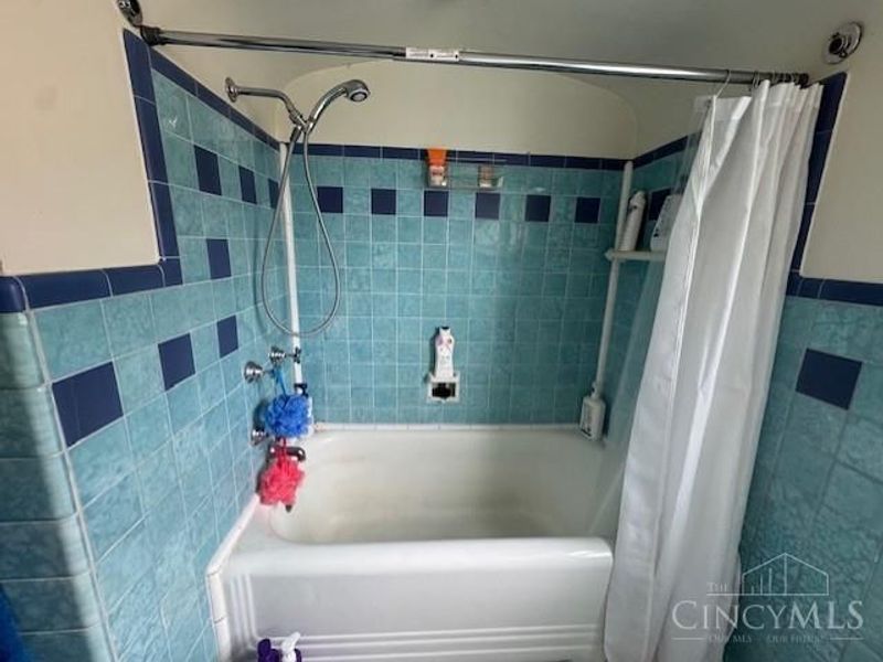 3608 Gamble Avenue, Cheviot, OH 45211 Photo 3