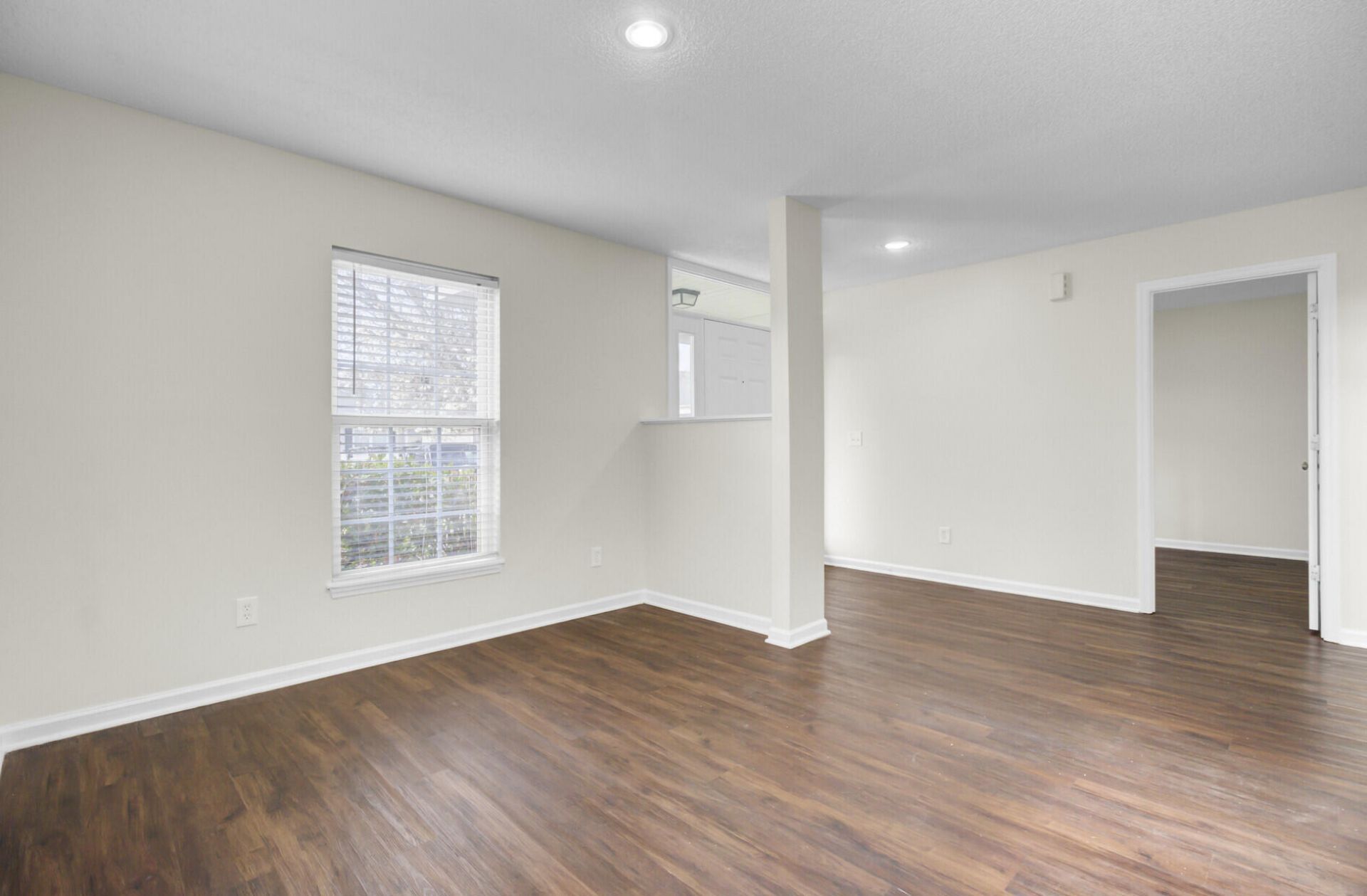 325 Sunburst Way Photo 4