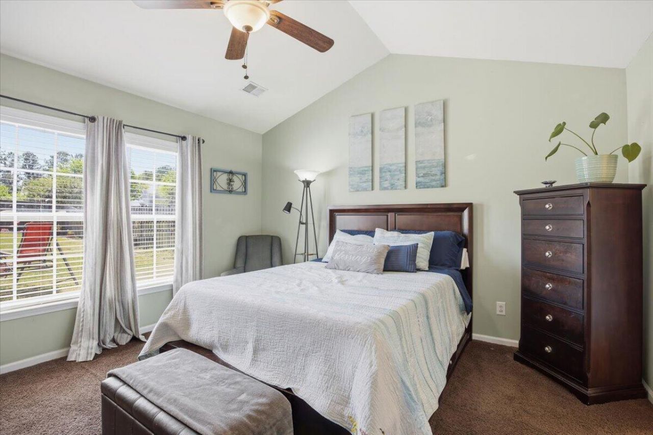 8009 Henderson Road Photo 27