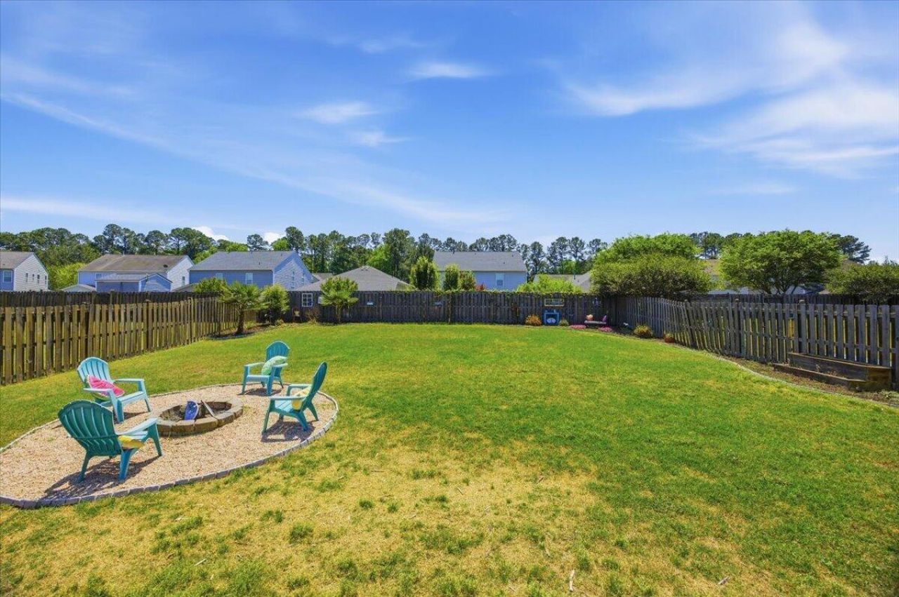 8009 Henderson Road Photo 47