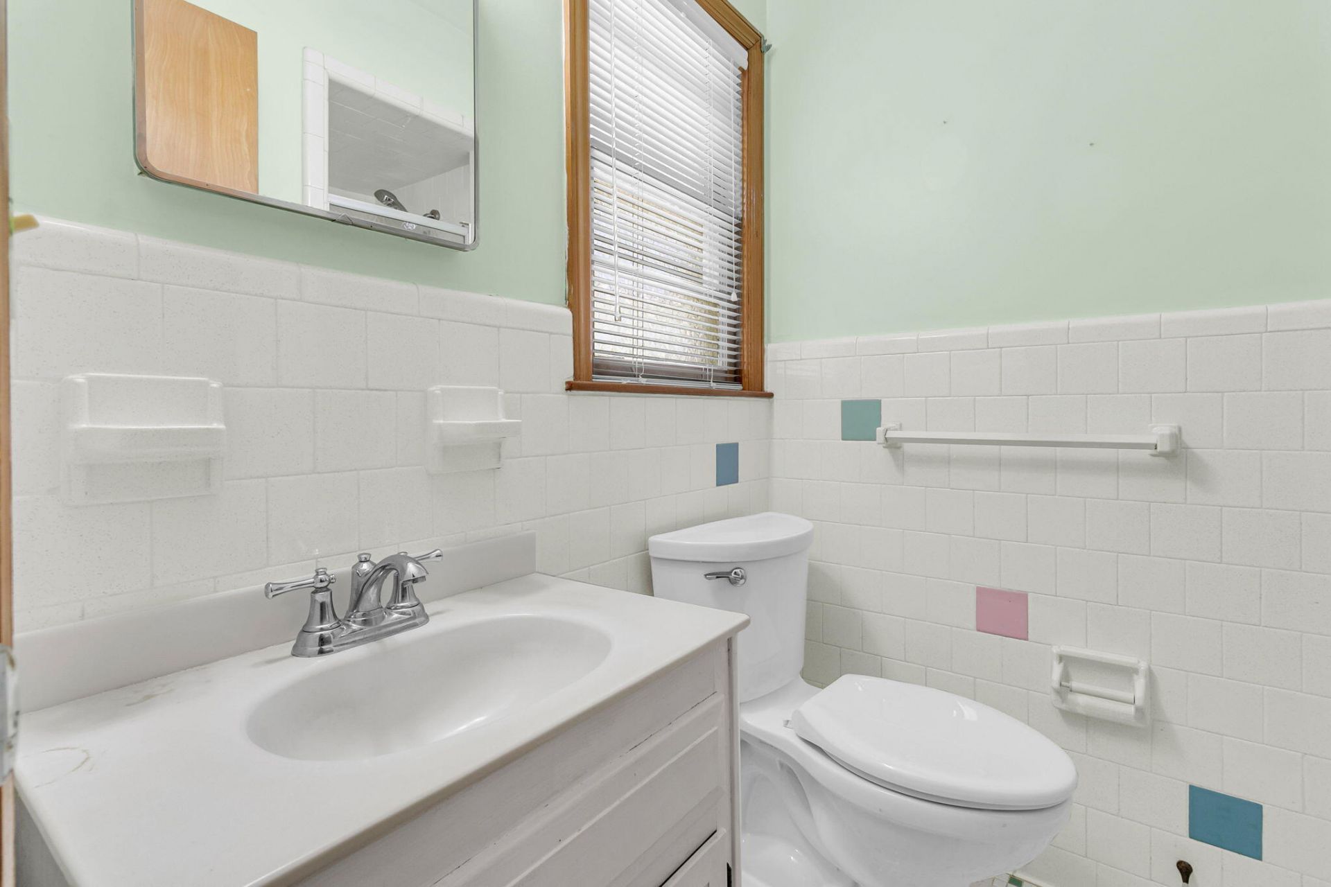 1223 Winston Street Photo 19