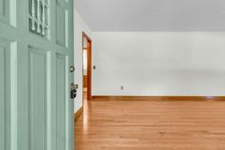 1223 Winston Street photo 4