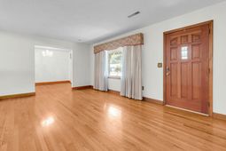 1223 Winston Street photo 4