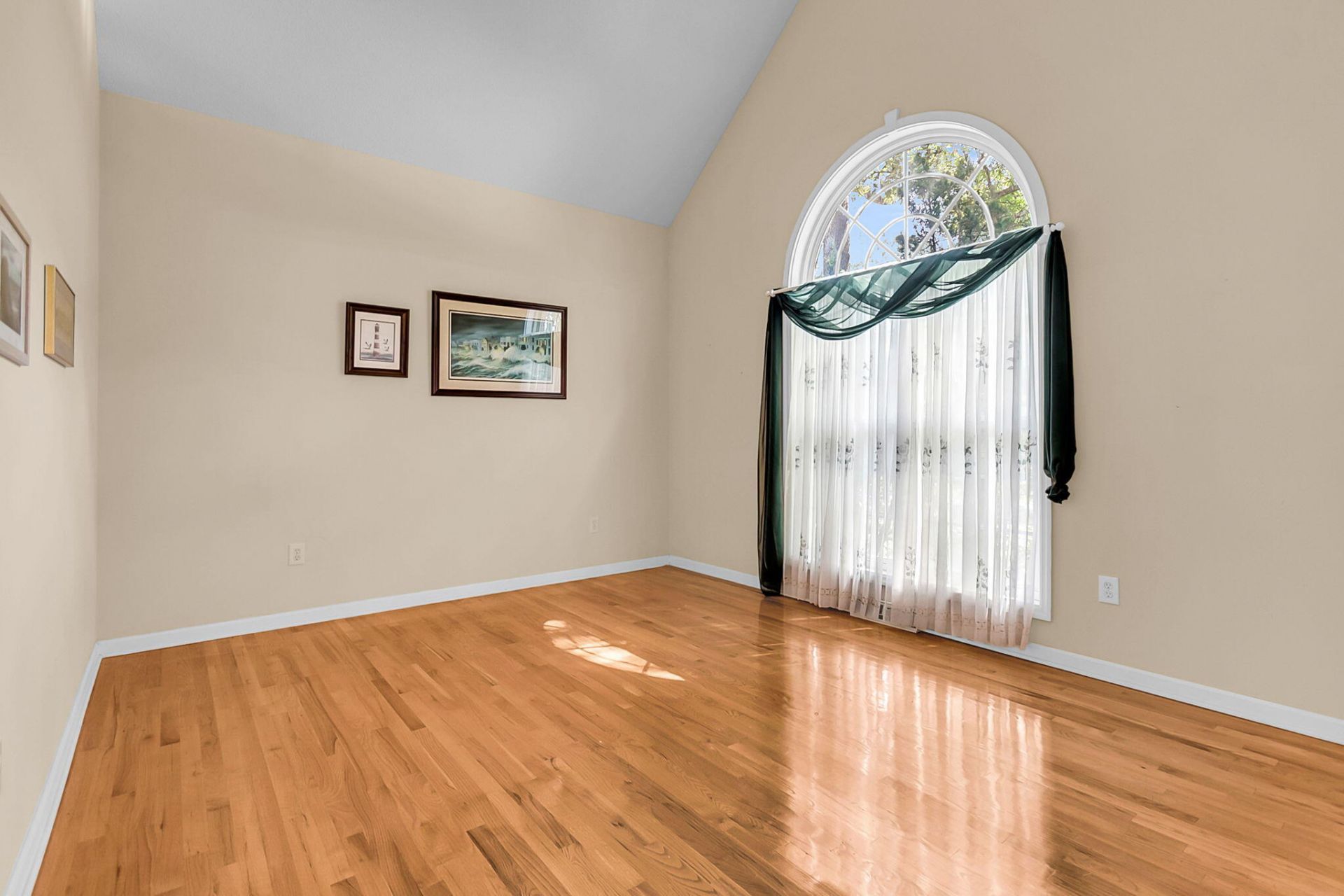 110 Iken Circle Photo 4