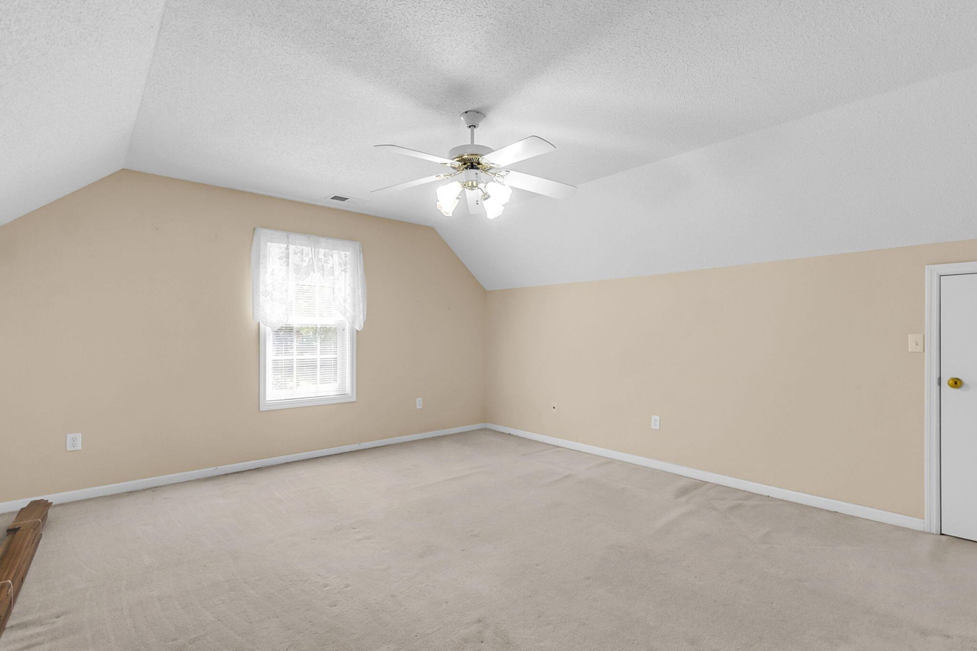 110 Iken Circle Photo 49