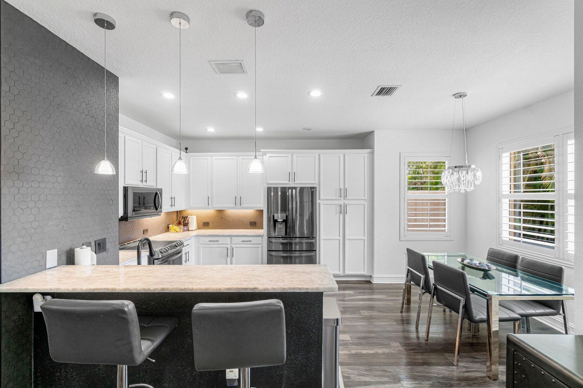 8300 Calabria Lakes Drive, Boynton Beach, FL 33473 Photo