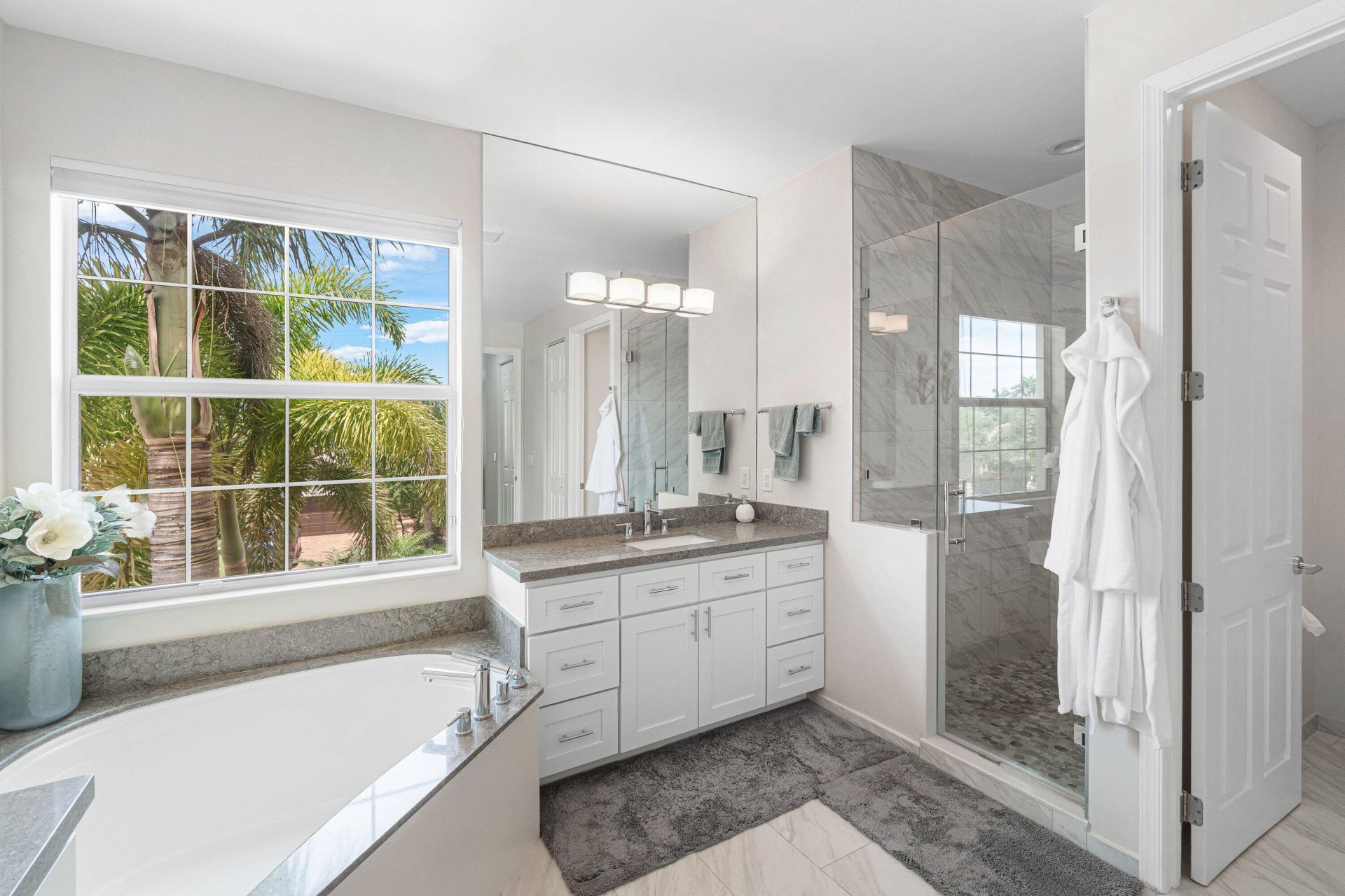 8300 Calabria Lakes Drive, Boynton Beach, FL 33473 Photo