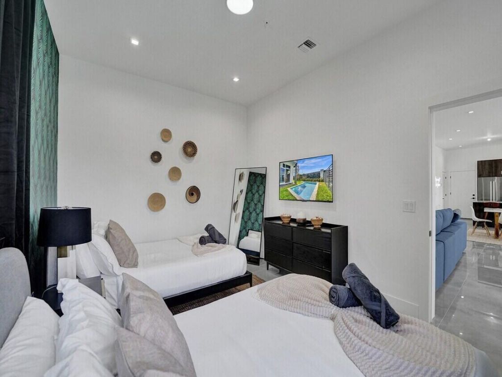 1220 NE 15th Avenue, Fort Lauderdale, FL 33304 Photo