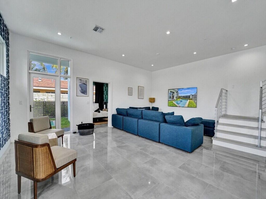 1220 NE 15th Avenue, Fort Lauderdale, FL 33304 Photo