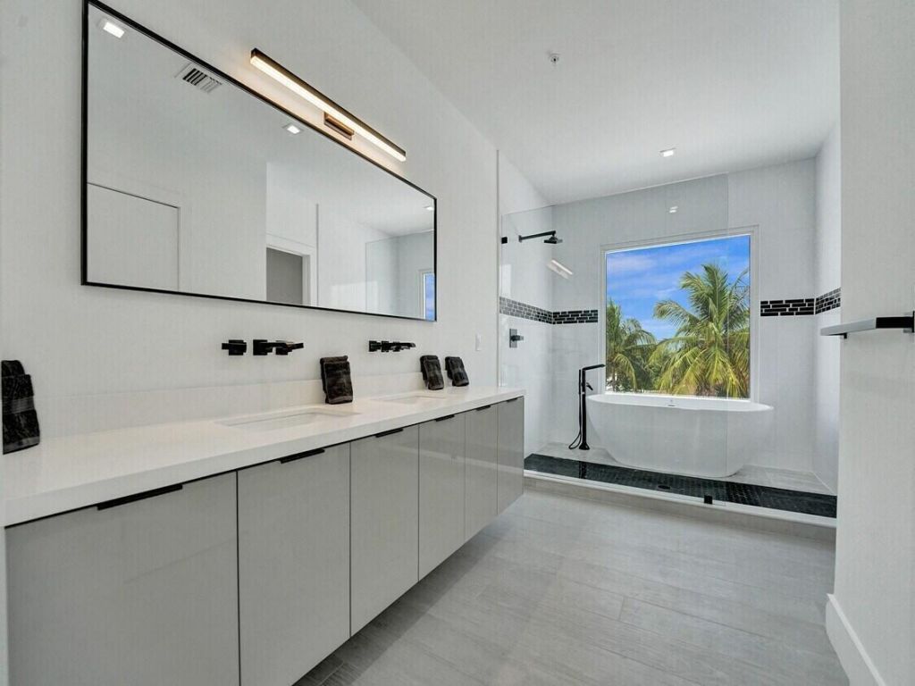 1220 NE 15th Avenue, Fort Lauderdale, FL 33304 Photo