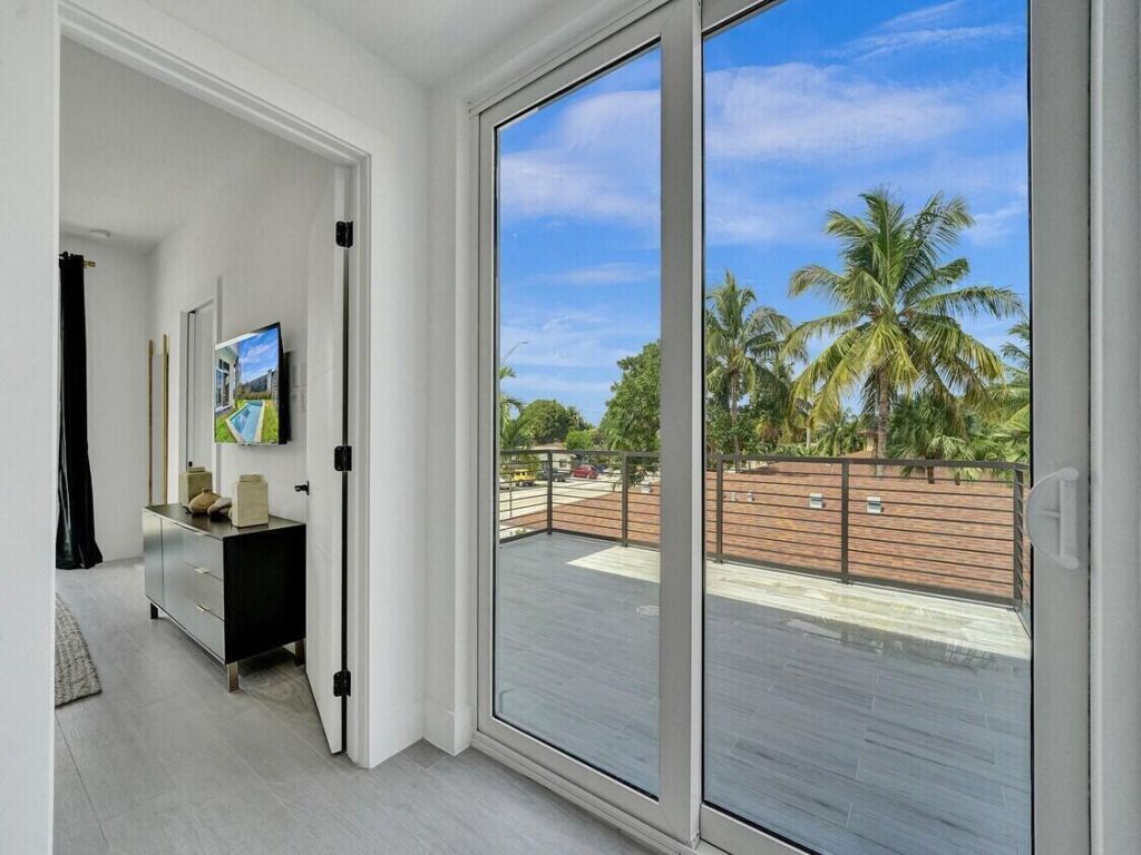1220 NE 15th Avenue, Fort Lauderdale, FL 33304 Photo
