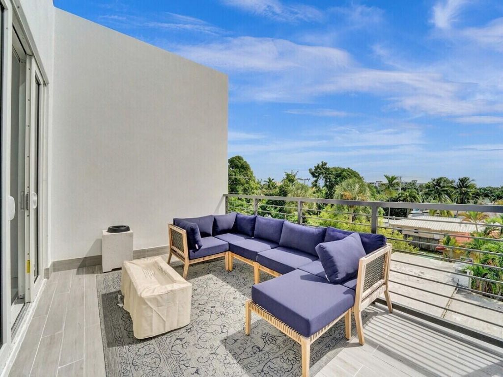 1220 NE 15th Avenue, Fort Lauderdale, FL 33304 Photo