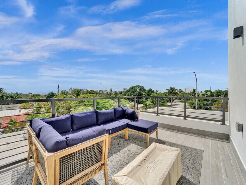 1220 NE 15th Avenue, Fort Lauderdale, FL 33304 Photo