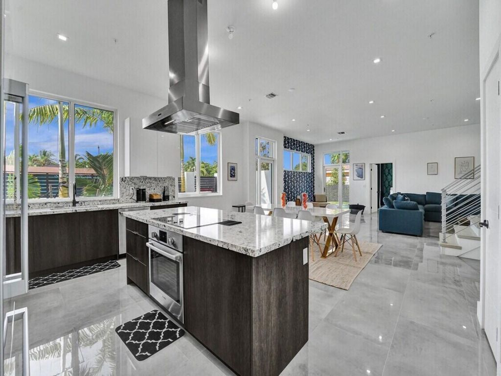 1220 NE 15th Avenue, Fort Lauderdale, FL 33304 Photo