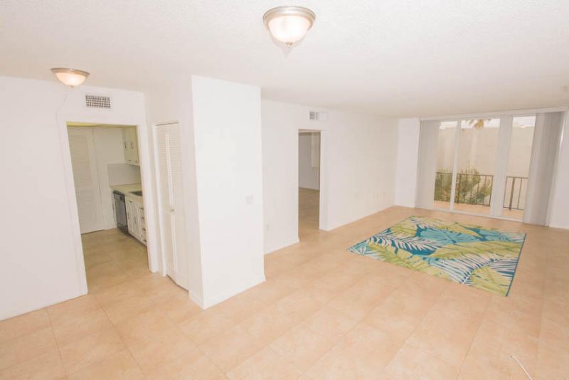 301 Croton Avenue, Unit 310, Lantana, FL 33462 Photo