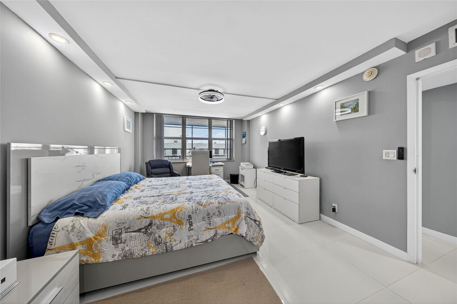 1160 N Federal Highway, Unit 1022, Fort Lauderdale, FL 33304 Photo